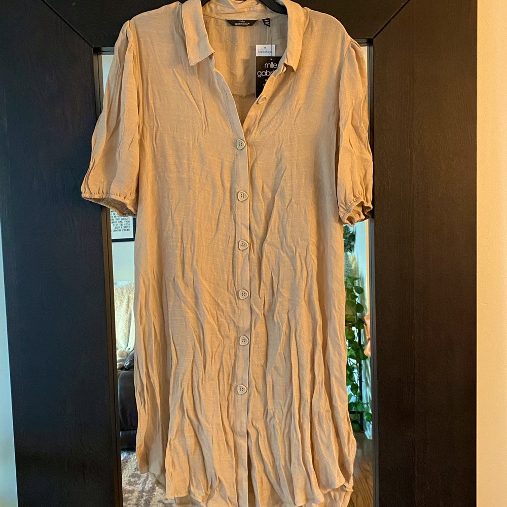 Mlle Gabrielle Casual Button Up Tan Flowy Dress Size L NWT